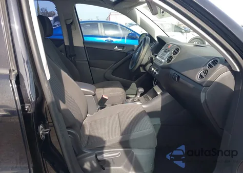 2010 Volkswagen Tiguan S from USA, damaged, VIN WVGAV7AXXAW531579